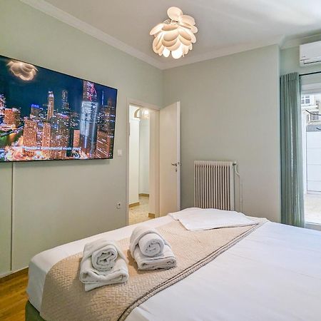 Boutique Acropolis Apartment By Cloudkeys - Just 5 Minutes Walk To Acropolis Museum Athens Luaran gambar